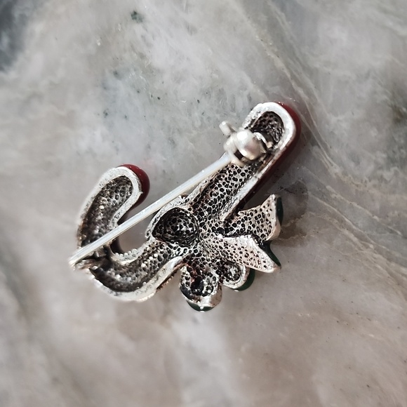 Candy cane enamled brooch - Picture 2 of 3